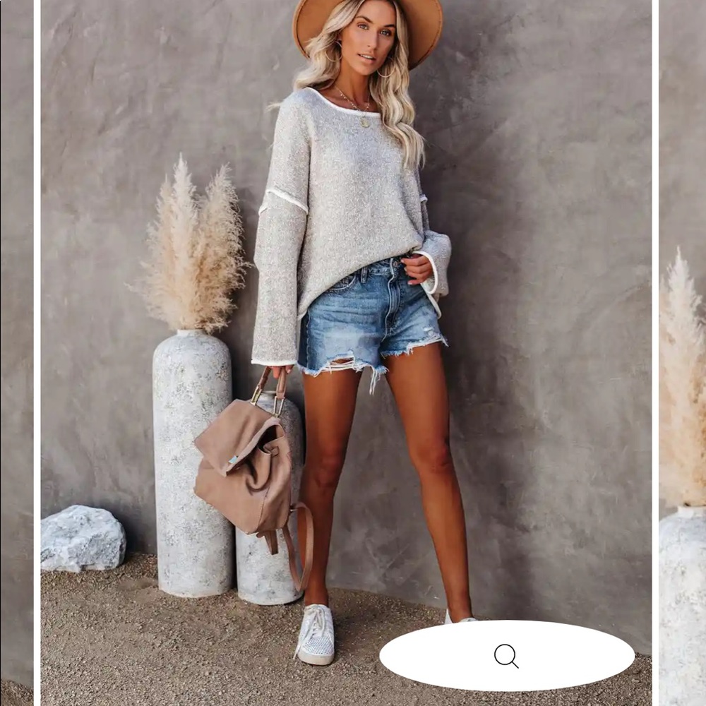 VICI SWEATER